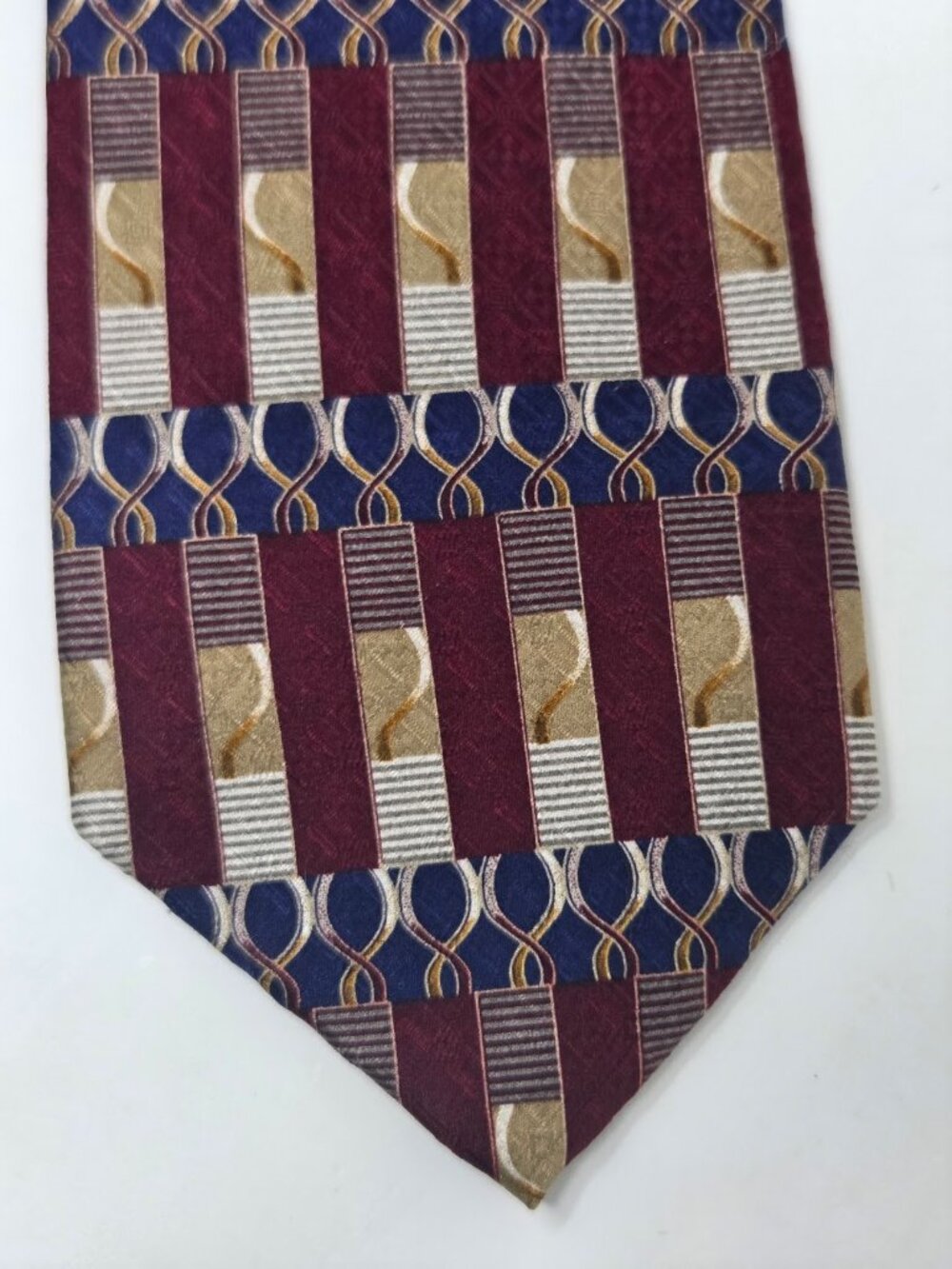 100% Silk Ferrell Reed for Mark Shale Silk Necktie Geometric 59in Made USA Tie